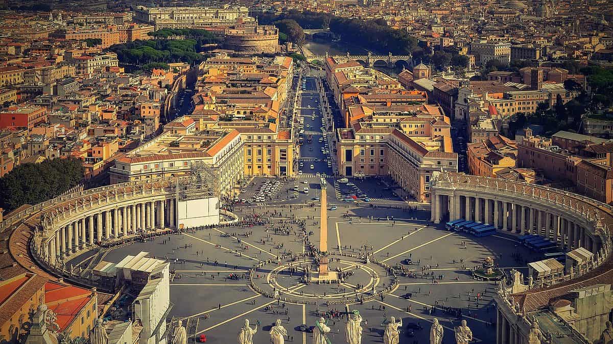梵蒂冈城从上面看