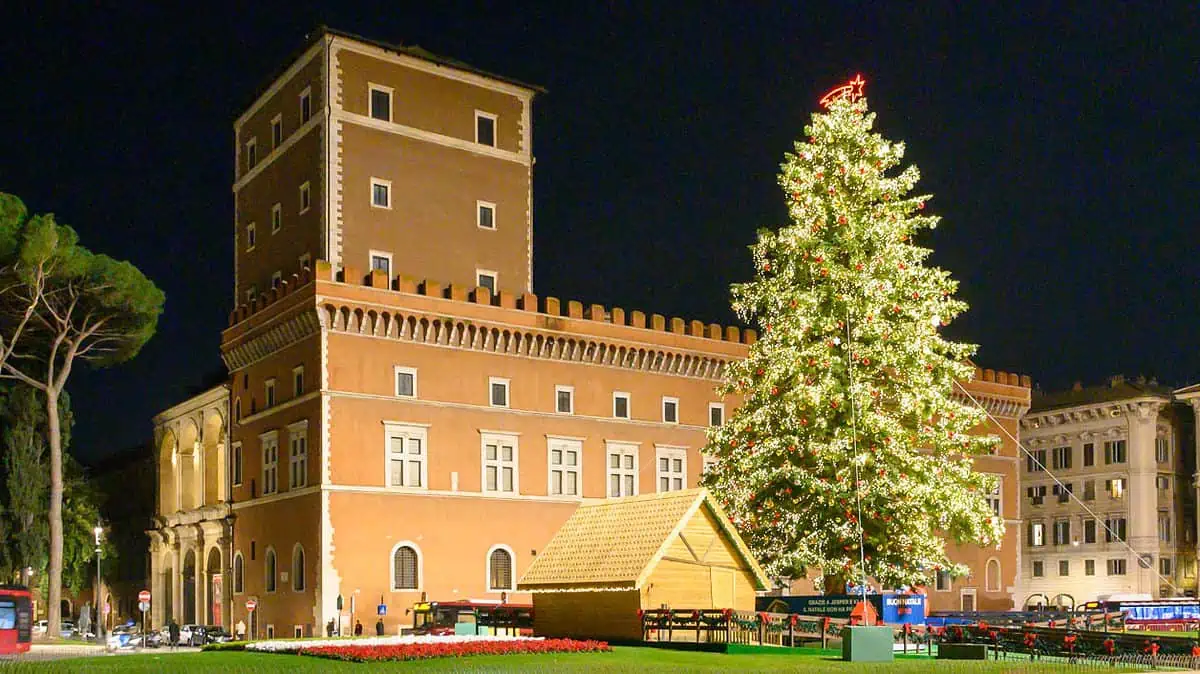 Piazza Venezia Rom i december