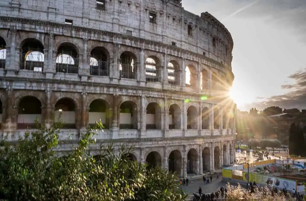 Solnedgång vid Colosseum