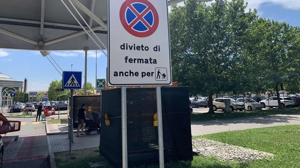 駐車禁止の標識